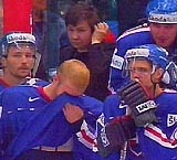 Plač a škrípanie zubov... (zdroj www.hokej.cz)